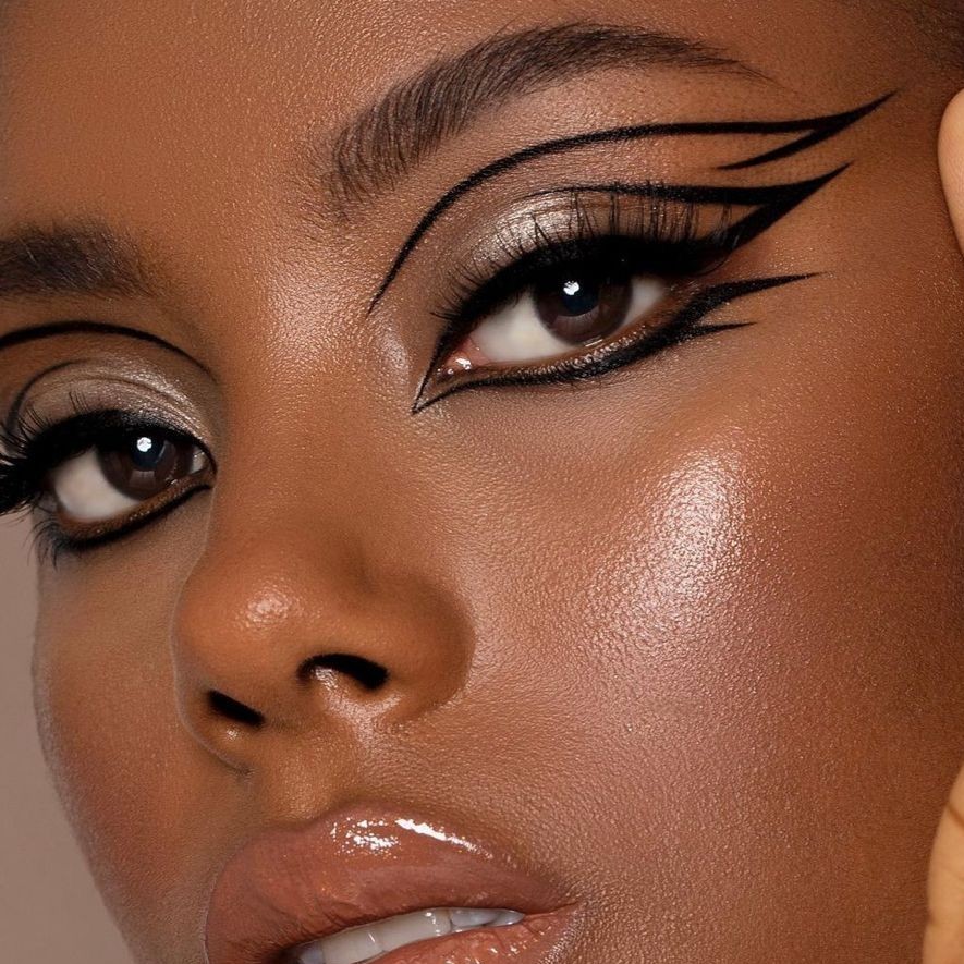 maquillage prisma fox tail eyeliner black porté artistique